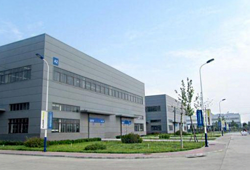 昆電工電纜取得電纜縱包放帶裝置專利，四組電纜外包帶包裹在電纜外壁上:電纜